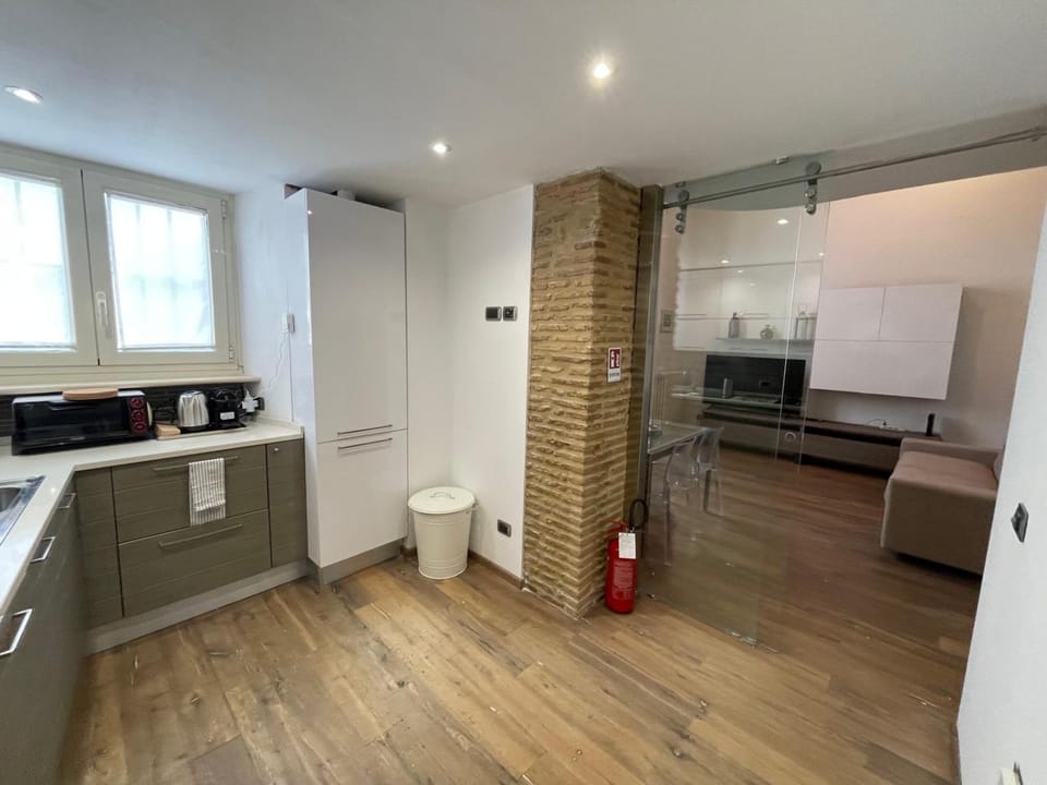 Kitchen or kitchenette, kitchen