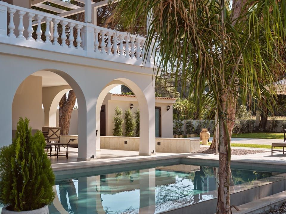 Garden, Garden view, Pool view, Swimming pool, sunbed