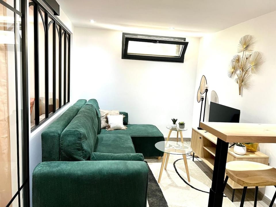 Nids cosy - Terrasse privée - proche Paris et stade de France Apartment in Saint-Denis, France