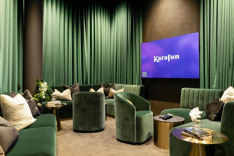Communal lounge/ TV room
