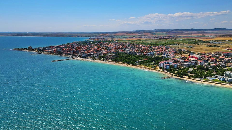 Nearby landmark, Off site, Day, Beach, Sea view