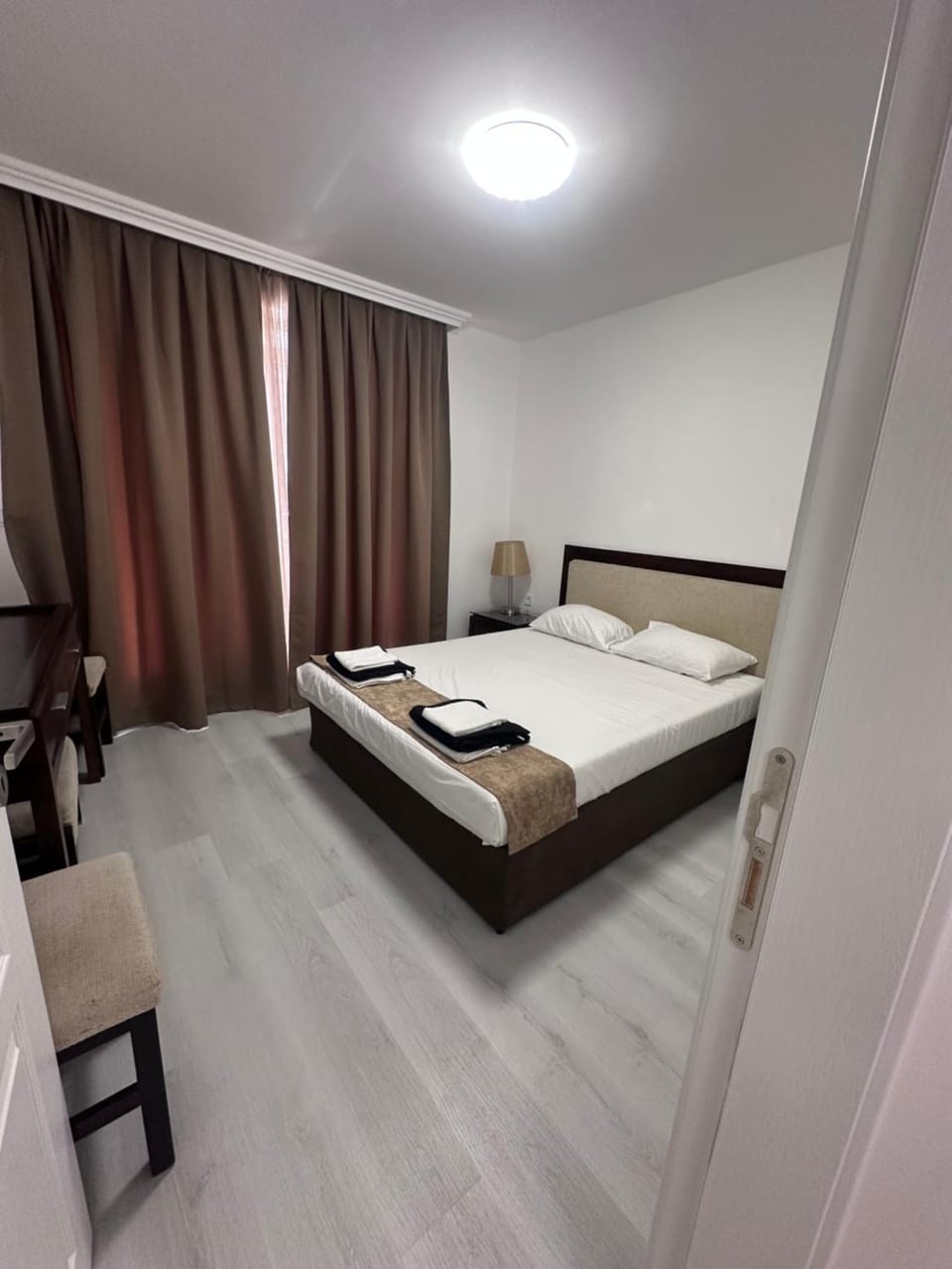 Property building, Bed, Photo of the whole room, Bedroom