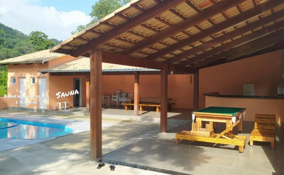 Patio, Day, sunbed