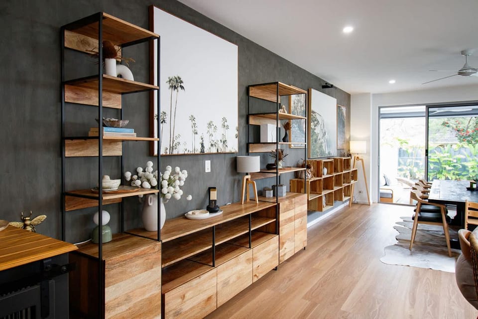 Seating area, Dining area