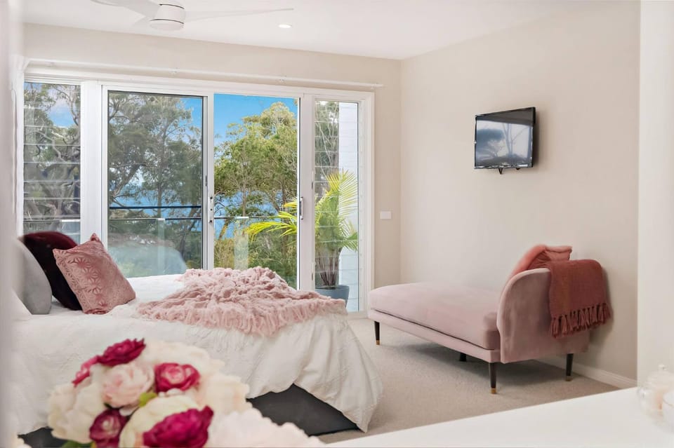 TV and multimedia, Other, Bedroom