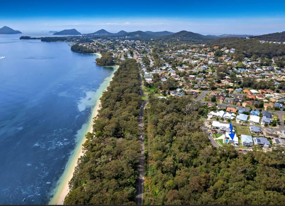 Nearby landmark, Other, Beach