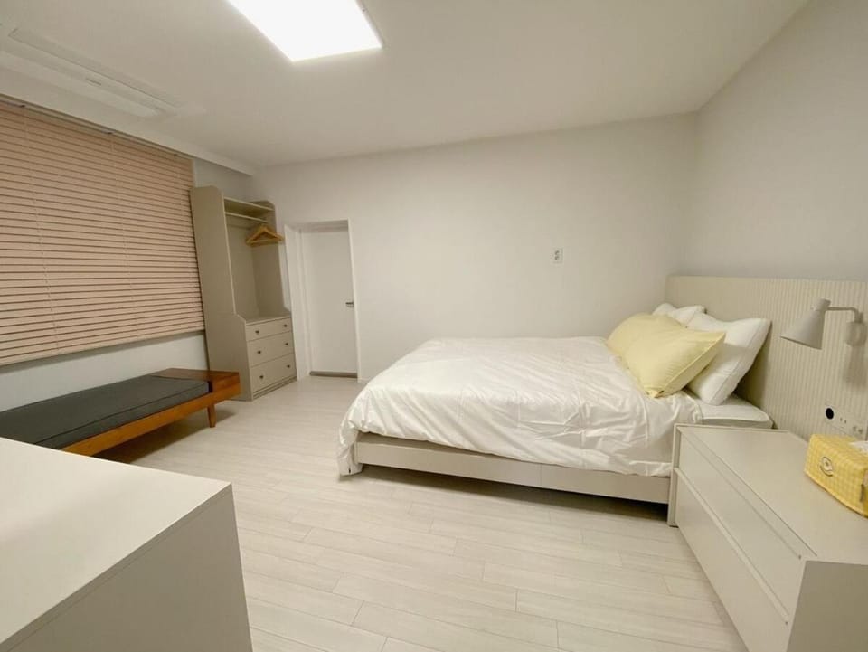 Luxury for family, terrace, 3room,2bath,metro 1min Villa in Seoul