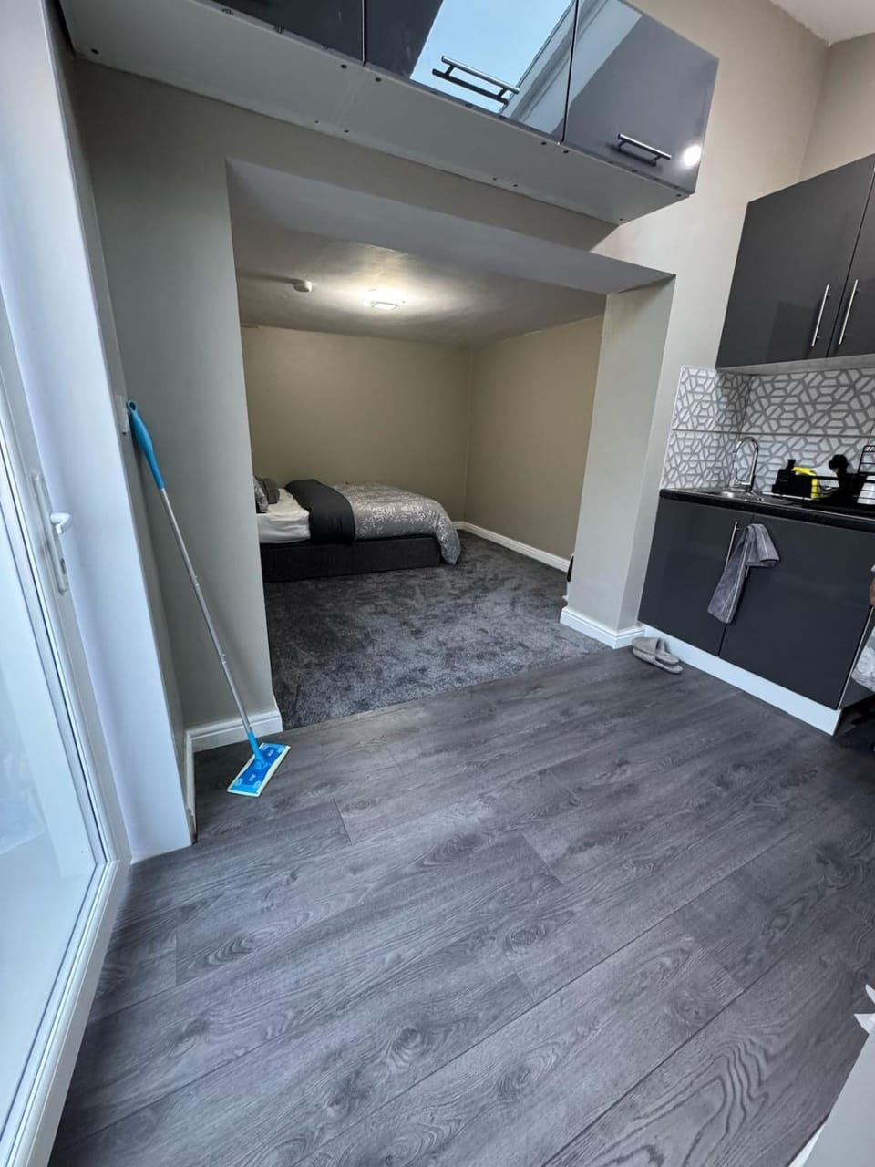 Bed, Kitchen or kitchenette, Photo of the whole room