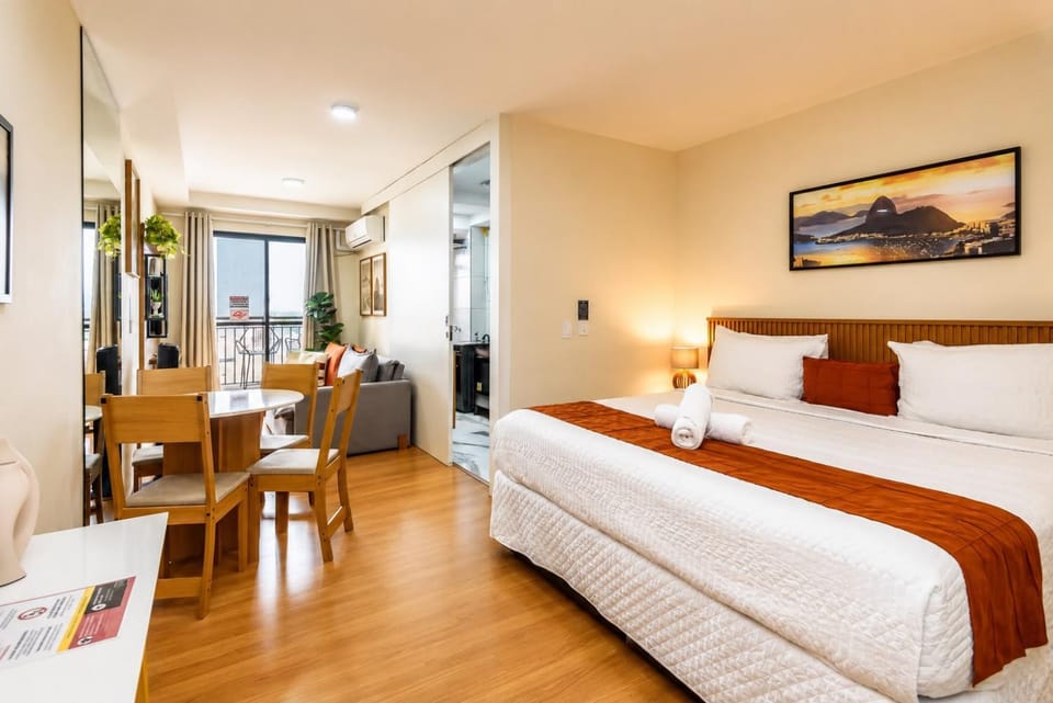 Bed, Living room, Photo of the whole room