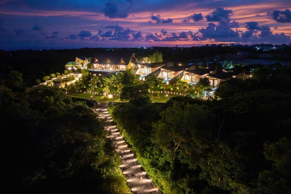 Property building, Night, Other, Seating area, Sea view, Sea view, Area and facilities, Swimming pool, Breakfast, Sunset, room service, safe
