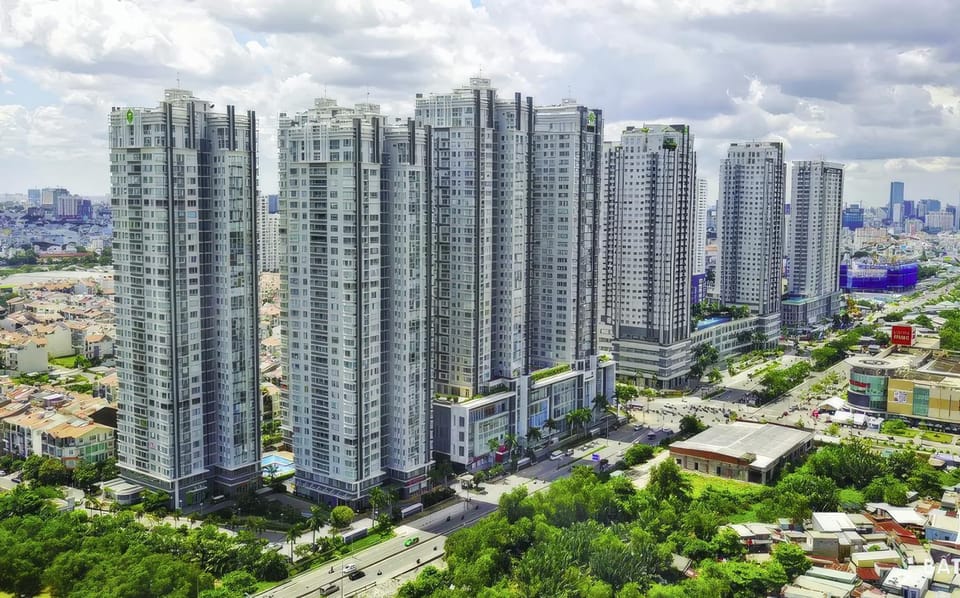 Property building, Day