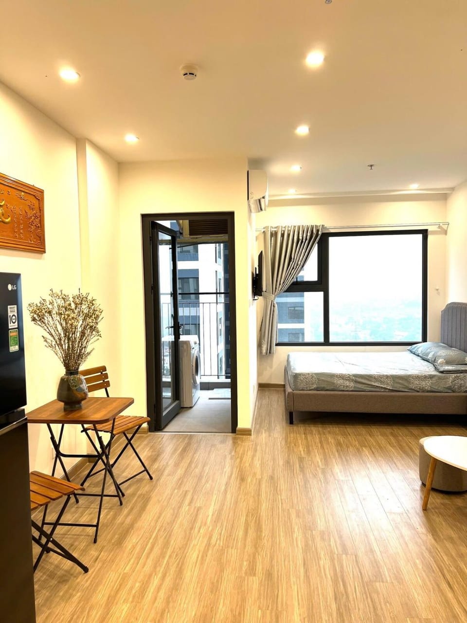 Vinhome Smart City Apartment-Studio Sakura Luxury Apartment in Laos