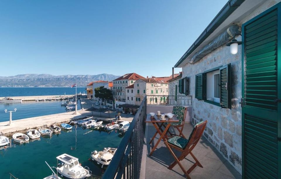 Direct At Sea Apartment in Split-Dalmatia County