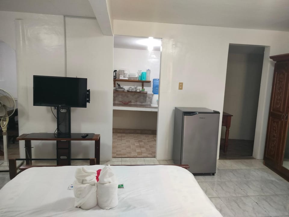 Angel Gina Guesthouse Bed and Breakfast in Central Visayas
