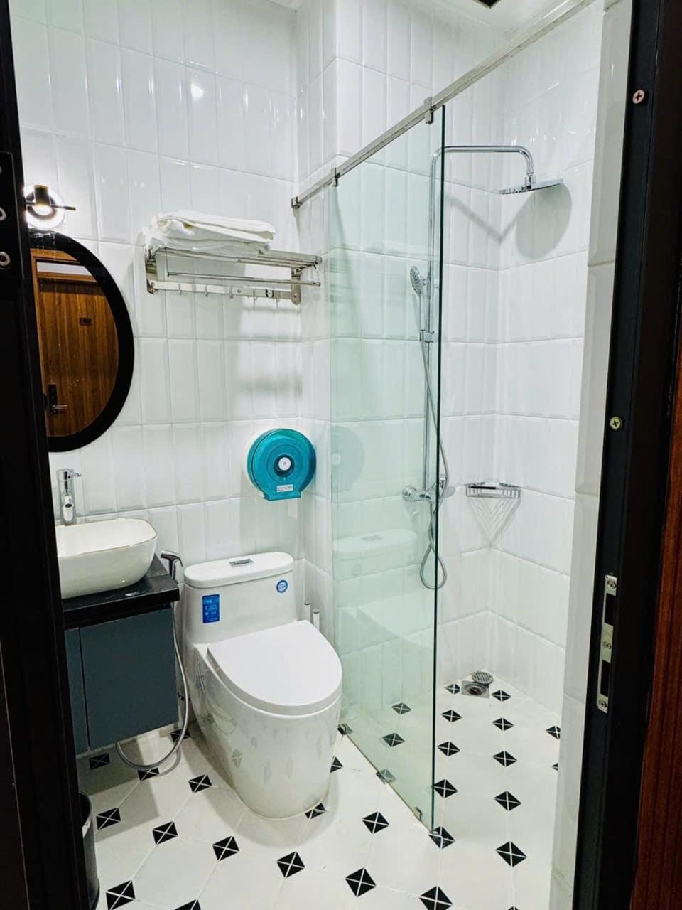 Shower, Toilet, Bathroom, bidet