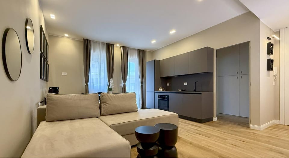 Kitchen or kitchenette, Living room, Seating area