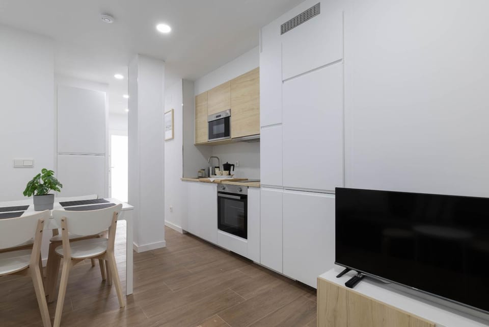 Kitchen or kitchenette, Living room