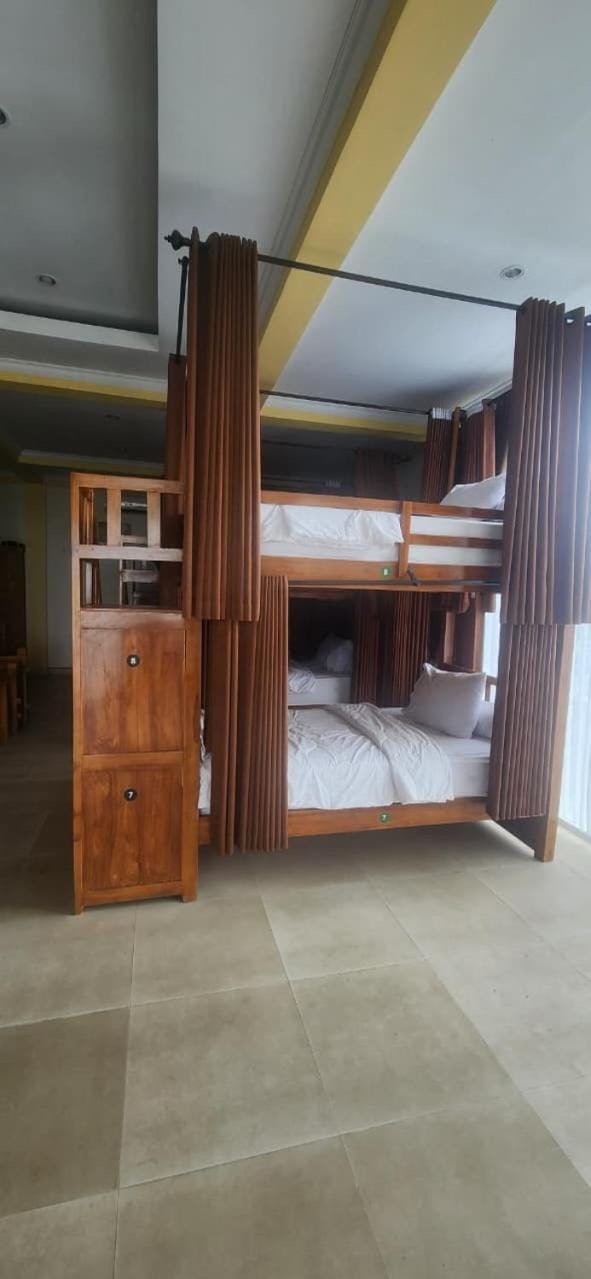 Harmony Kelingking Hostel Villa in Nusapenida