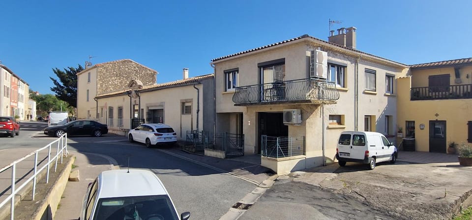 Relais Motards de Portel Bed and Breakfast in Occitanie