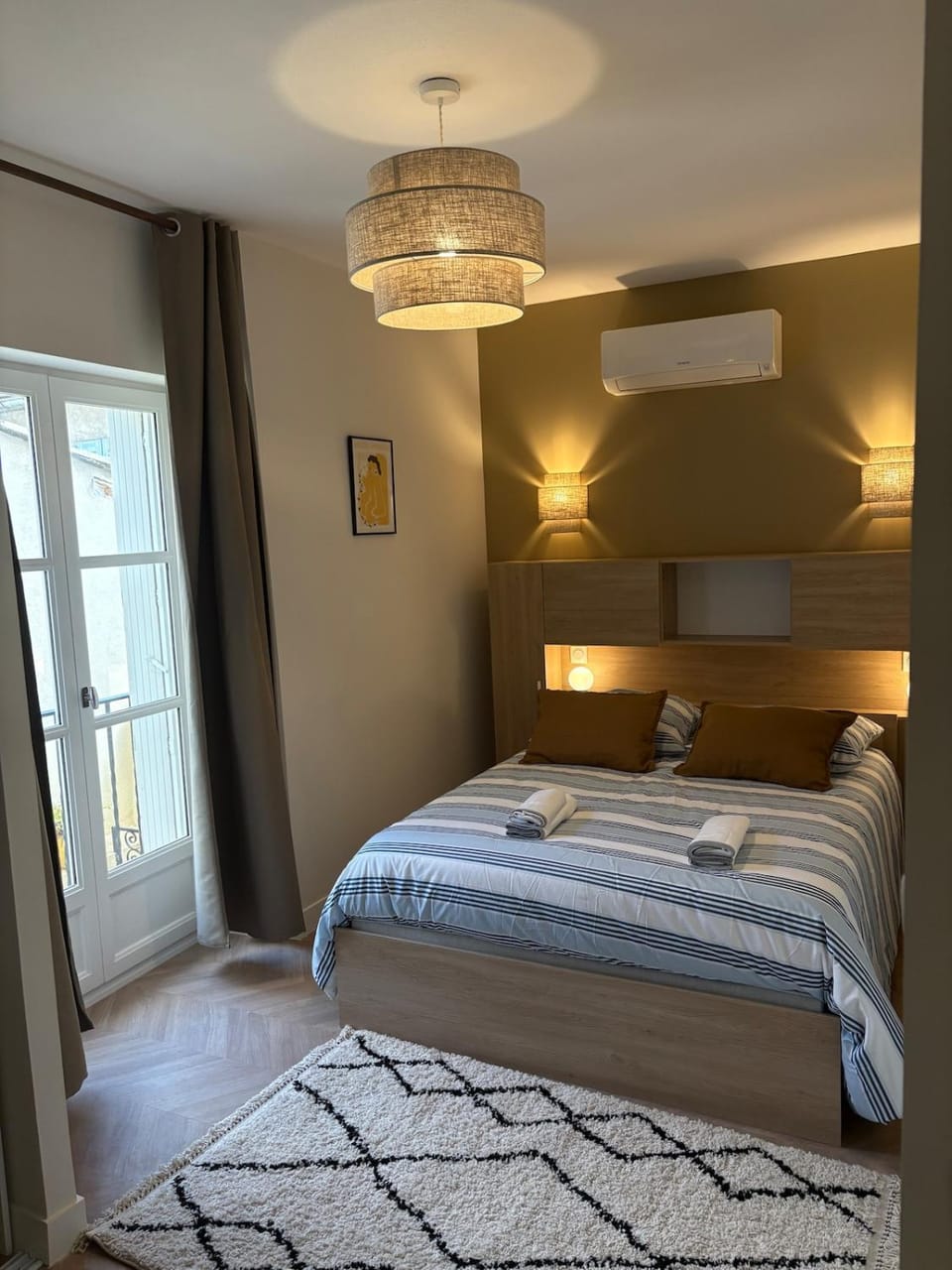 Photo of the whole room