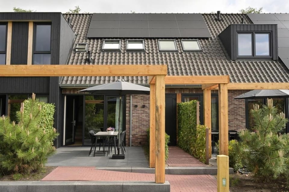 Heide Hoeve with Sauna & Hot Tub | 6 persons House in Gelderland, Netherlands
