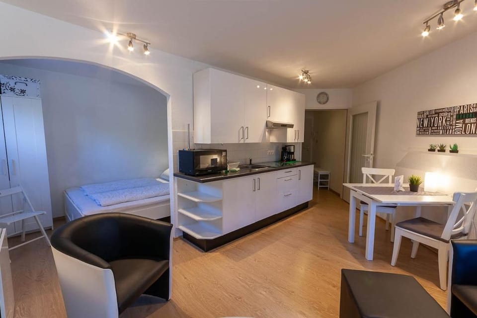 Kitchen or kitchenette, Living room, Seating area