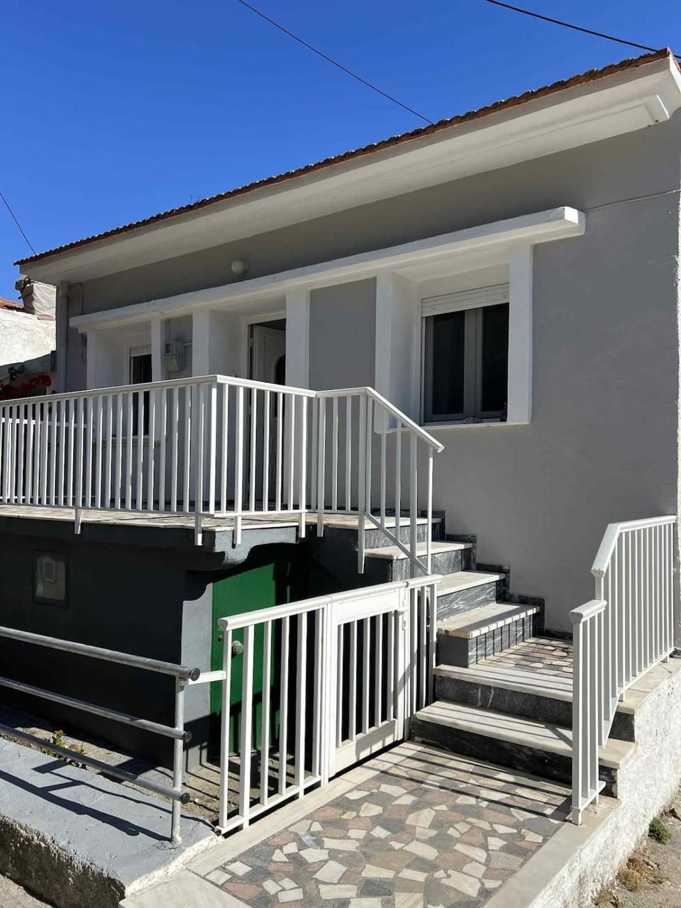 Property building, Balcony/Terrace