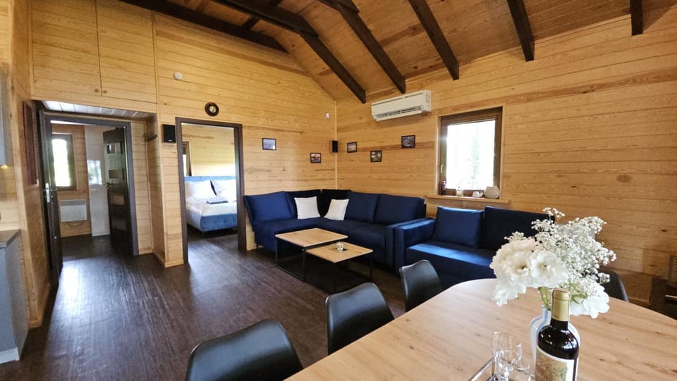 Living room, Other, Other, Other, Seating area, Dining area, towels