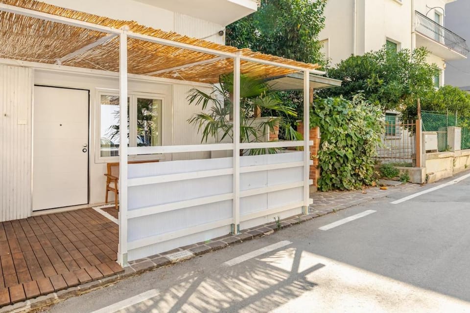 Property building, Patio, Garden