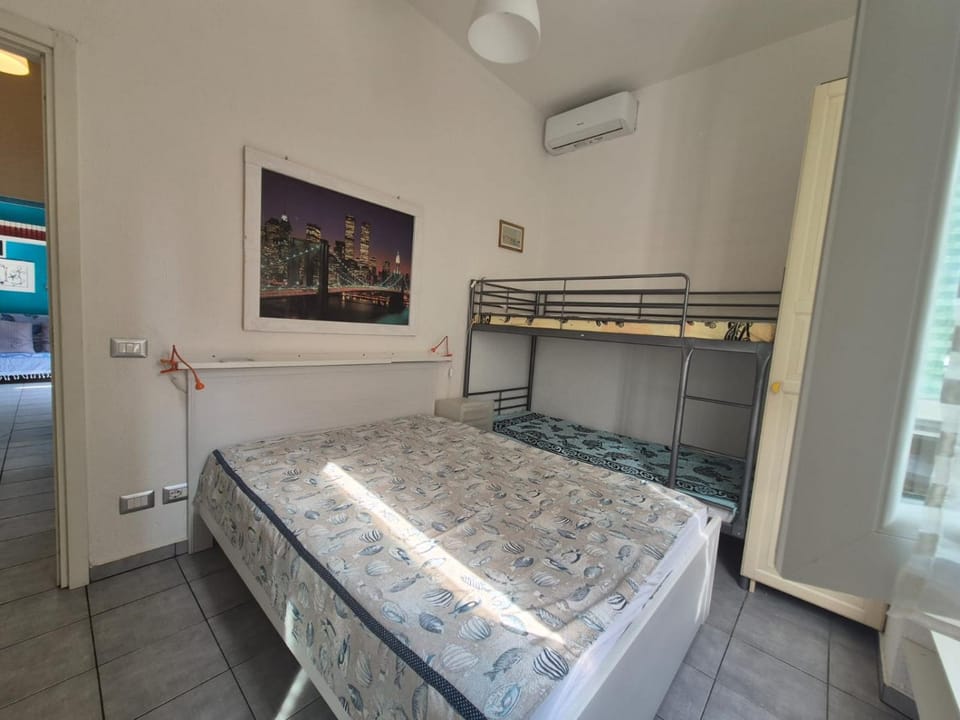 la chicas Apartment in Torvaianica