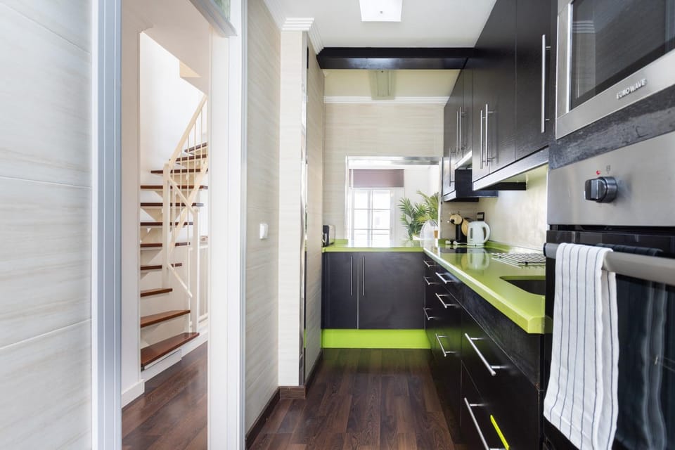Kitchen or kitchenette, oven