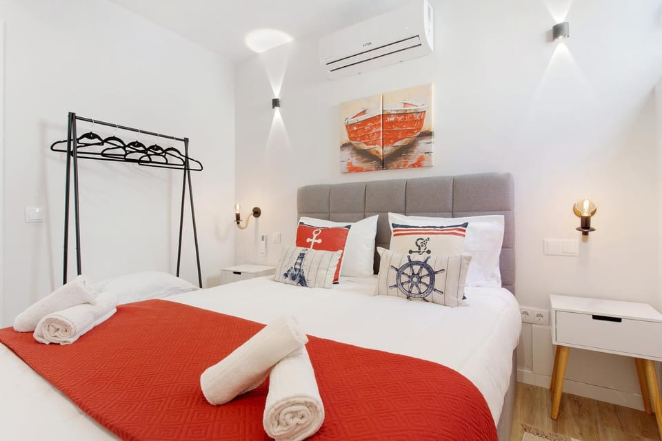 Living room, Bedroom