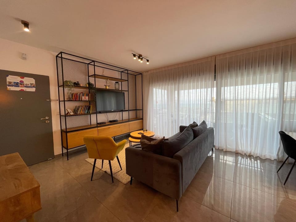 סי כנרת- דירות עם בריכה פרטית מבית בלו מגדל Apartment in North District