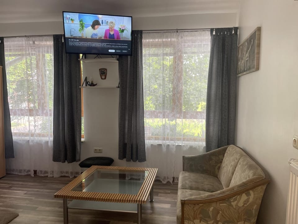 TV and multimedia, Seating area