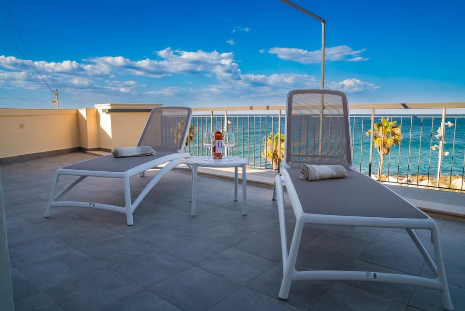 DIMORA CATERINA - Suite Apartments & Sea View Apartment in Mola di Bari