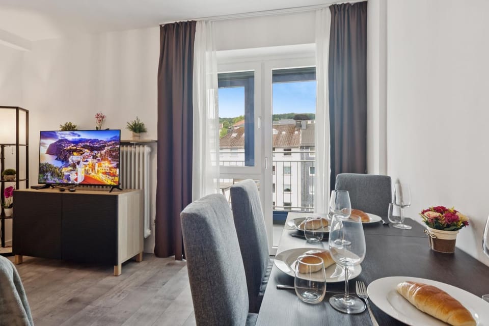 TV and multimedia, Dining area