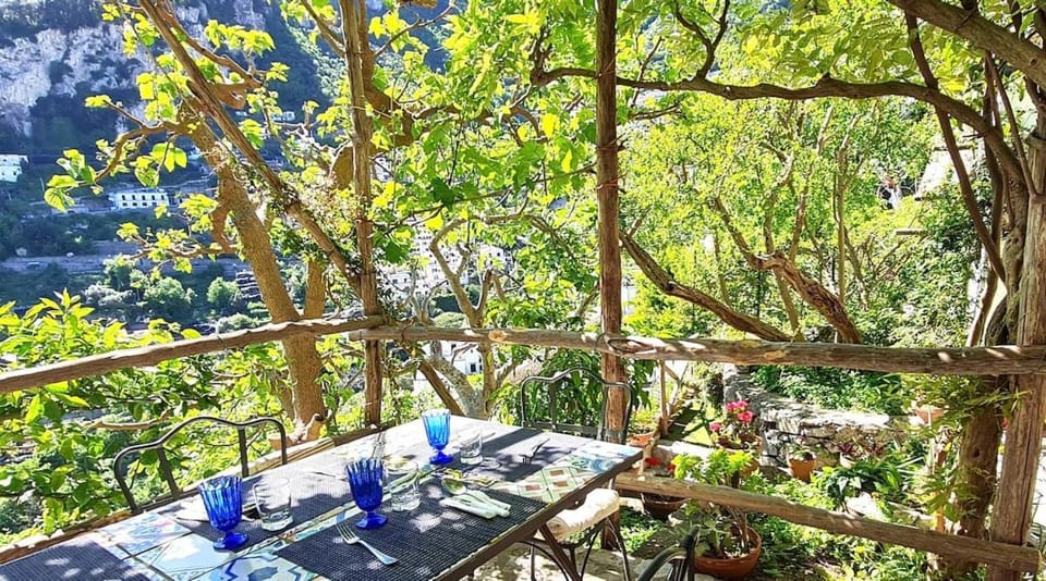 Lovely Amalfi panoramic house with garden and sea view House in Amalfi