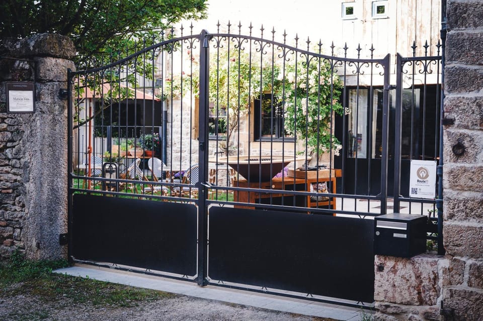 Property building, Patio, Garden