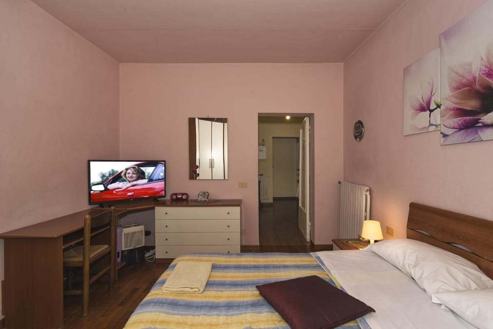 Holiday House Ospedale 2 Bed and Breakfast in Pisa