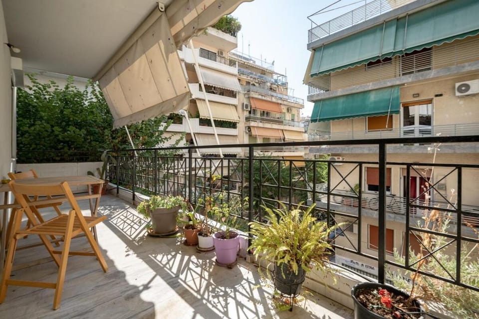 Chic 2-Bdrm Oasis in Pangrati by ΜΡS Apartment in Athens
