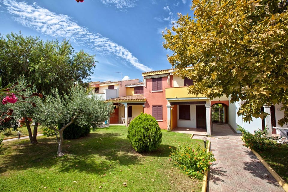 Property building, Garden, Garden view