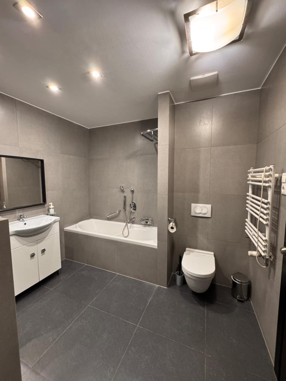 Etti Apartment - our new design downtown home Apartment in Budapest