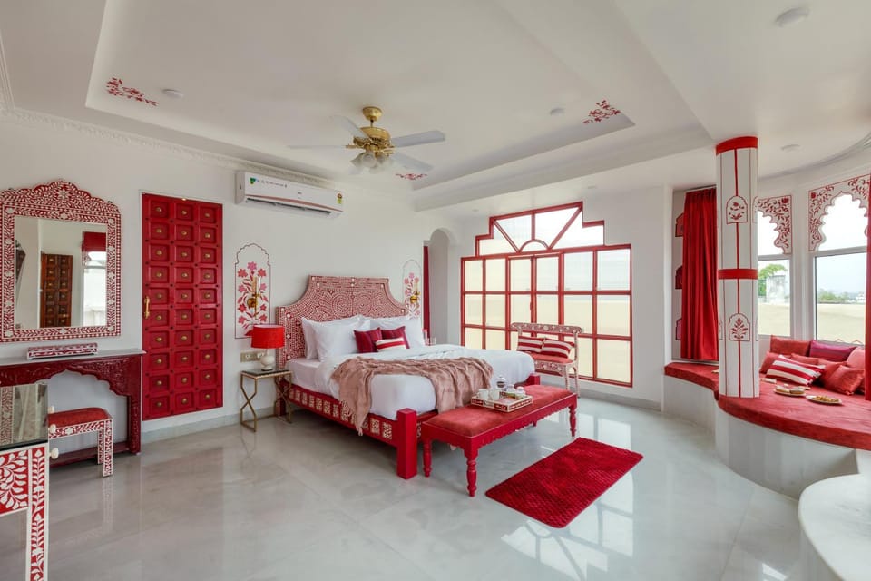 Photo of the whole room, Bedroom, air conditioner