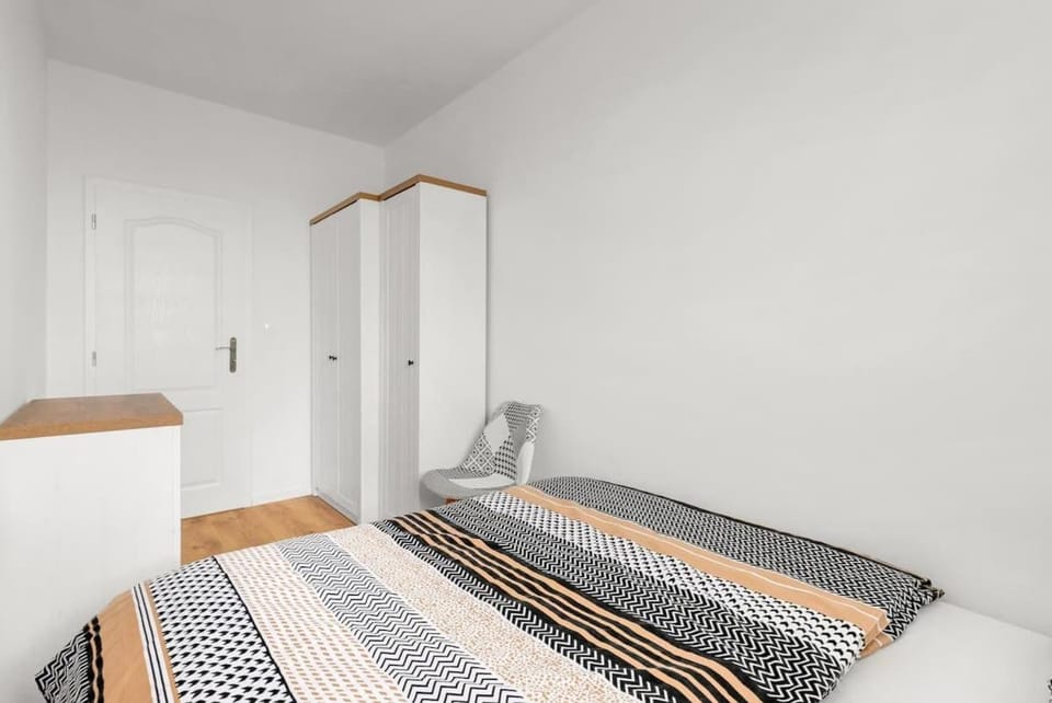 Bed, Photo of the whole room, Bedroom, wardrobe
