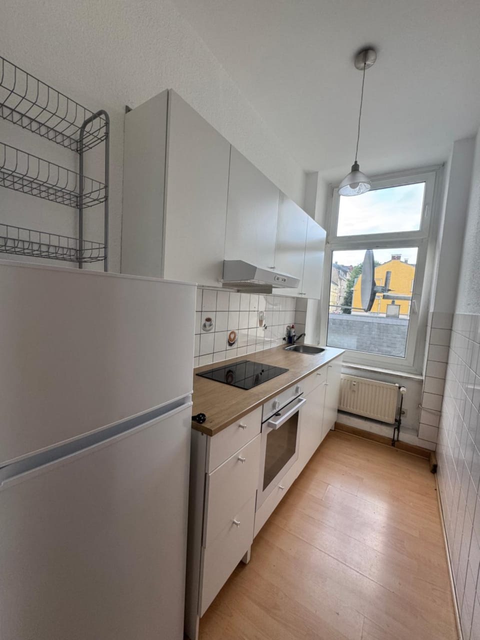 Kitchen or kitchenette, oven, stove