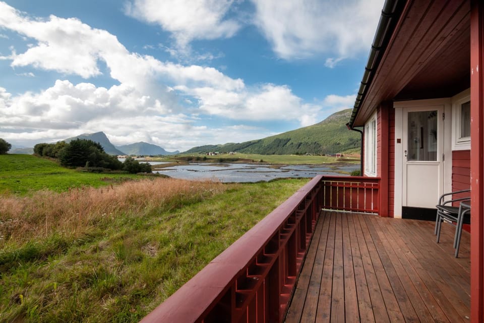 Property building, Nearby landmark, Natural landscape, View (from property/room), Balcony/Terrace, Balcony/Terrace, Mountain view
