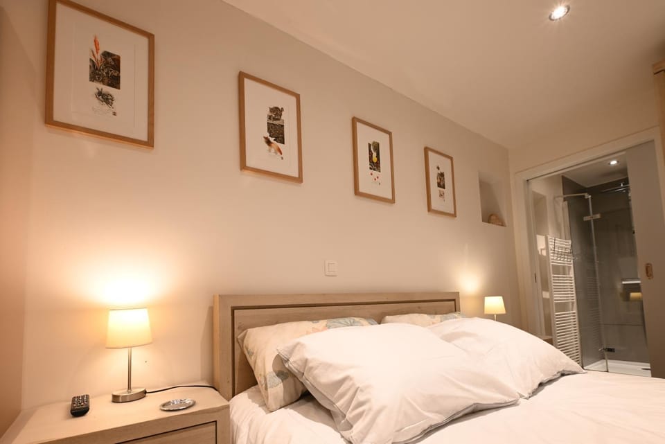Villa Mer, Margret - Detached holiday home with huge garden in centre and near beach House in Zeeland, Netherlands