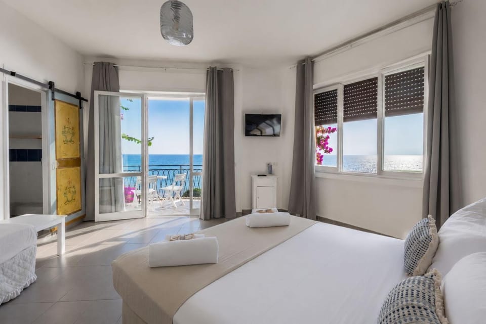 Villa Sarina Hotel & Riva Beach Club Hotel in Campania