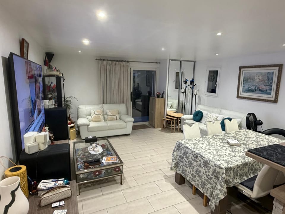 La Villa Français Live, Love,Laugh & have Fun Villa in Villeneuve-Loubet