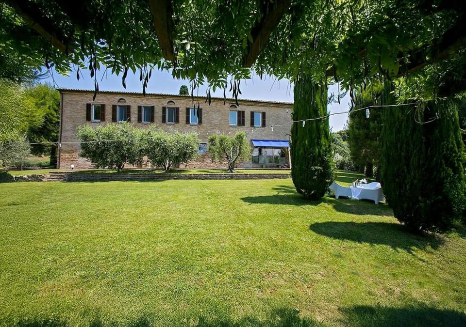 Property building, Facade/entrance, Spring, Day, Natural landscape, Summer, Garden, Garden, View (from property/room), View (from property/room), Balcony/Terrace, Balcony/Terrace, Floor plan, Garden view, Garden view, Mountain view, Mountain view, Pool view, Pool view, Swimming pool, Swimming pool, Seasons, Sunset, internet, internet, sunbed